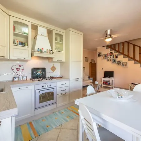 Domu Marinella Apartment *